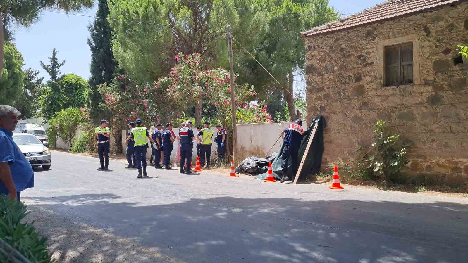 Bodrum’da feci kaza: Araca çarpan motosikletteki 2 genç hayatını kaybetti