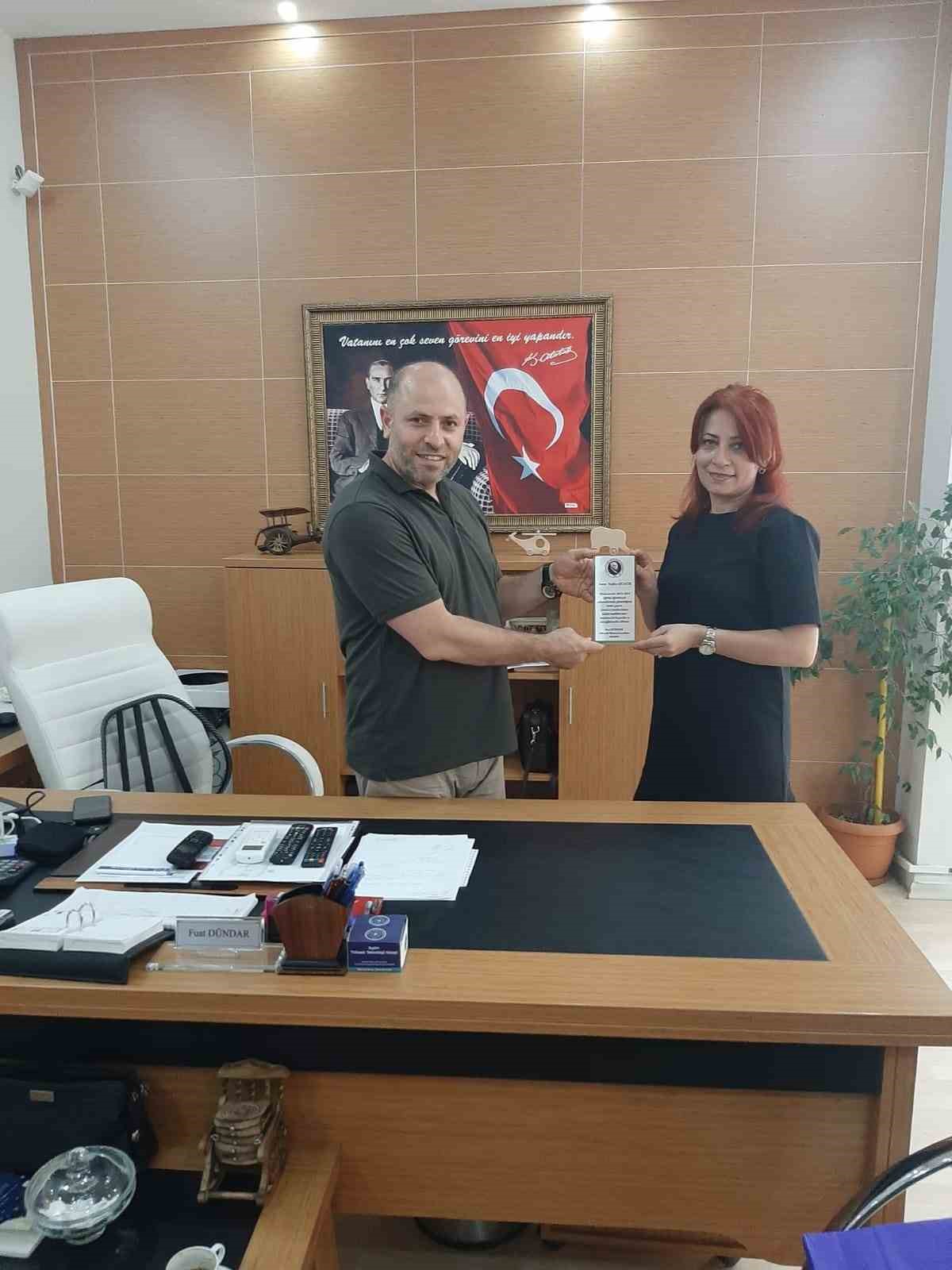 Dünyada 17 öğretmene verilen ödülü aldı, Aydın’ın gururu oldu