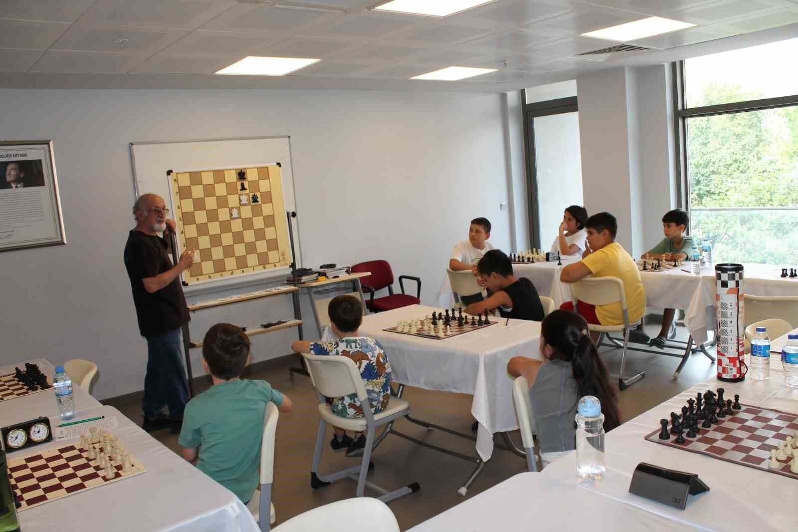 Selçuk’ta yaz okulu kurslarına yoğun ilgi