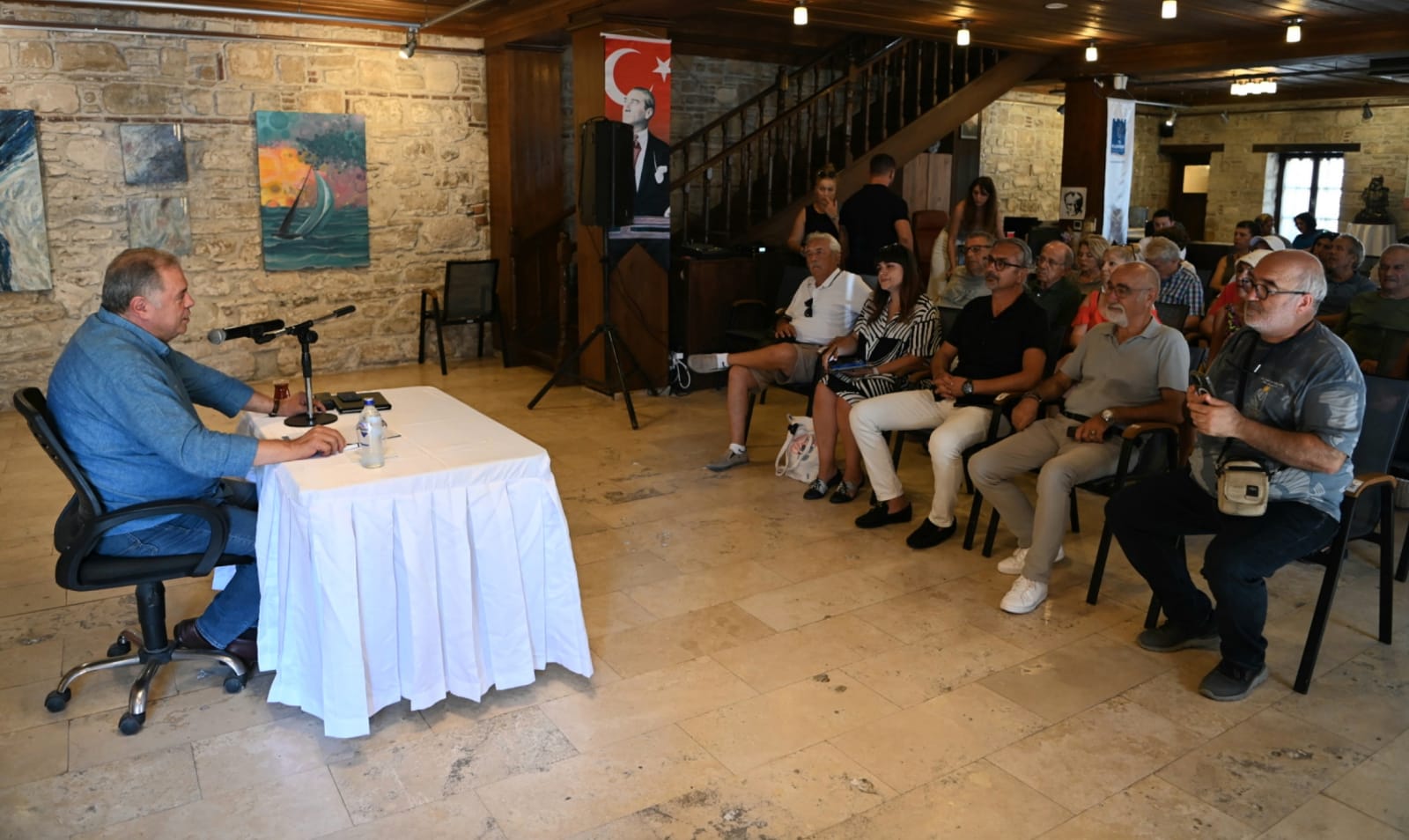 Yüksel Yalova'dan Akıllı Şehir Vizyonu: Kuşadası'nda Unutulmaz Bir Söyleşi