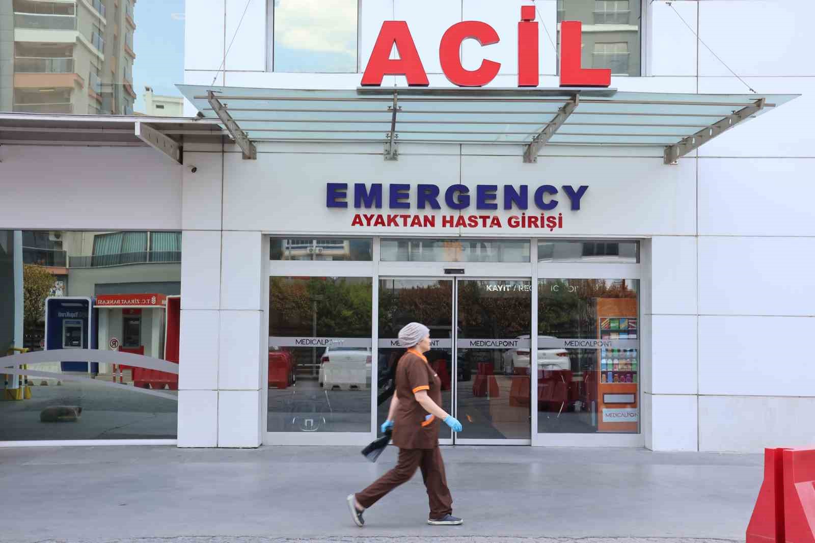 Panik Butonu Çalındı: Acil servisler; ishal, bulantı ve kusma vakalarıyla doldu