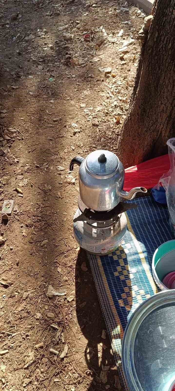 Milli Park’ta Yasaklara Meydan Okuyanlar Yakalandı!