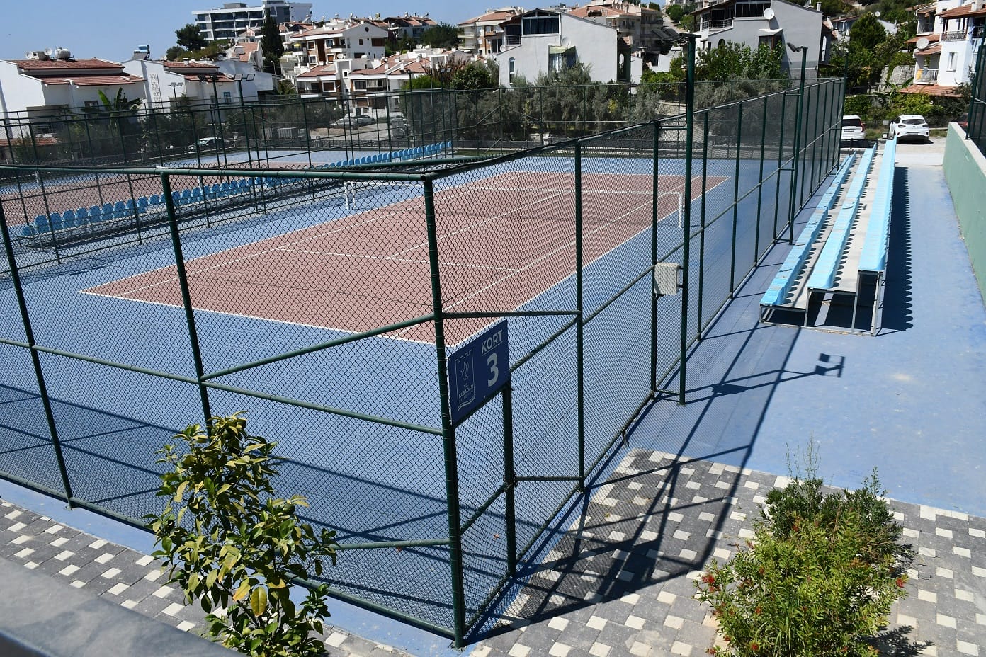 Kuşadası'nda tenis kulübü için geri sayım başladı