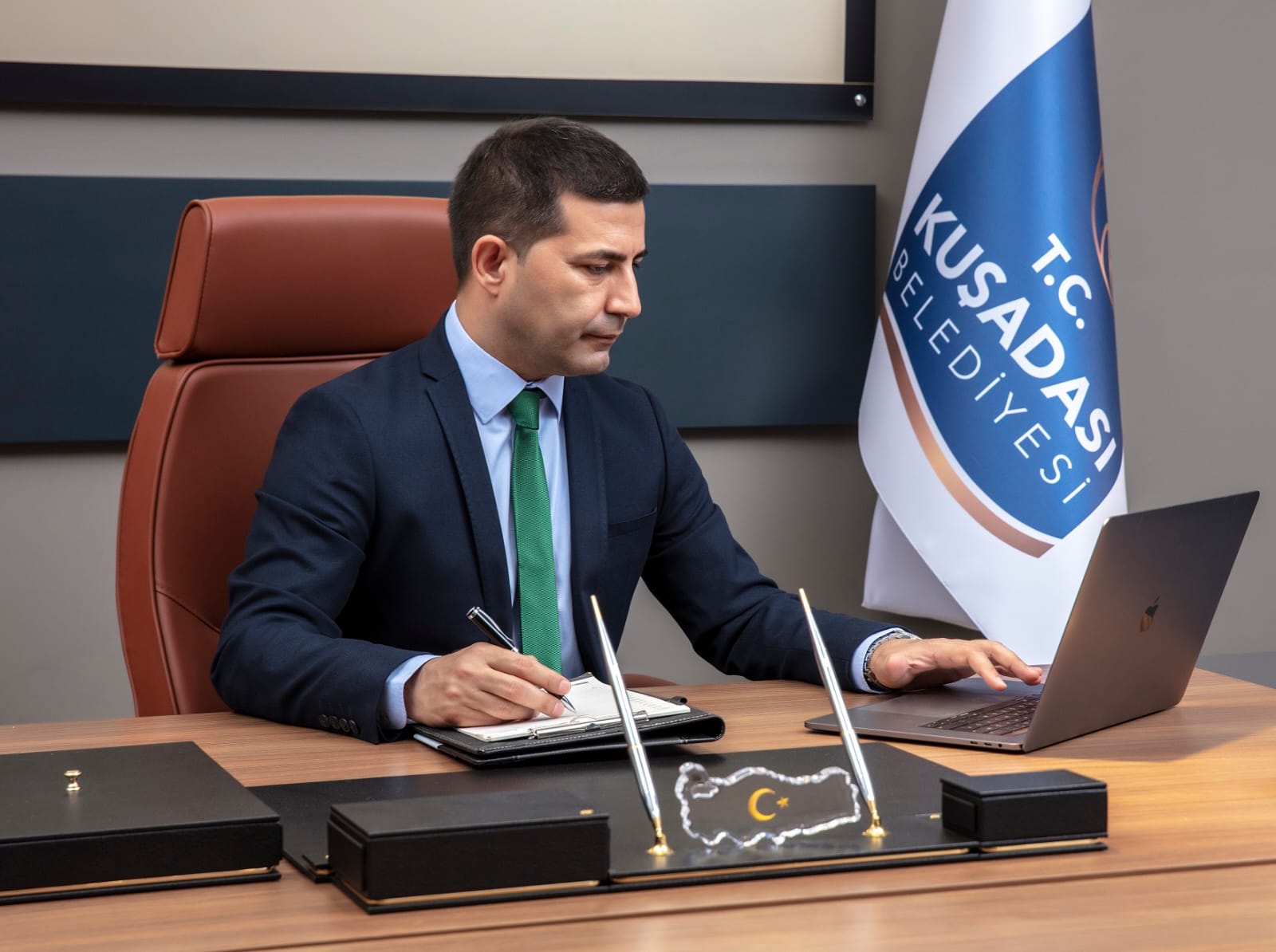 Kuşadası Belediye Başkanı Ömer Günel, başlayan yeni adli yıl için bir kutlama mesajı yayınladı.