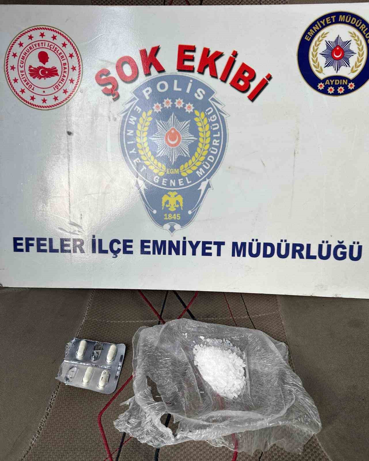 Şok ve Mobil Park ekipleri, 1 ayda 59 şüpheliyi yakaladı