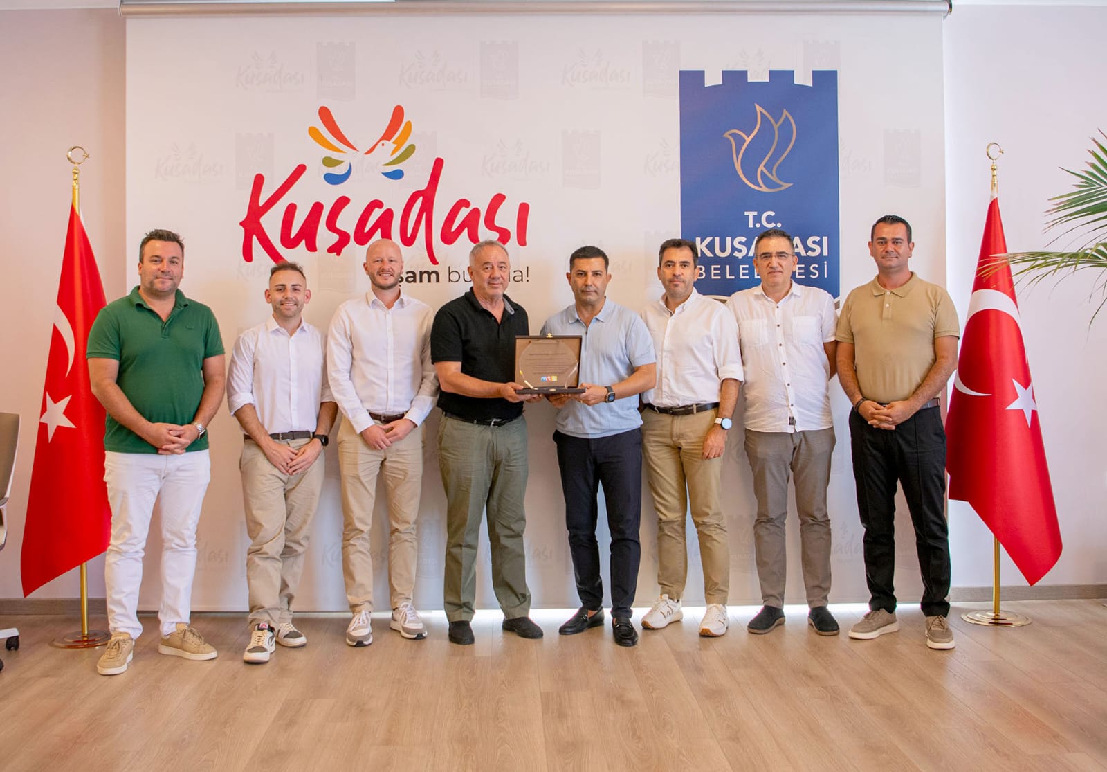 Kuşadası'nın İngiliz Turist Pazarındaki Yıldızı Parlıyor