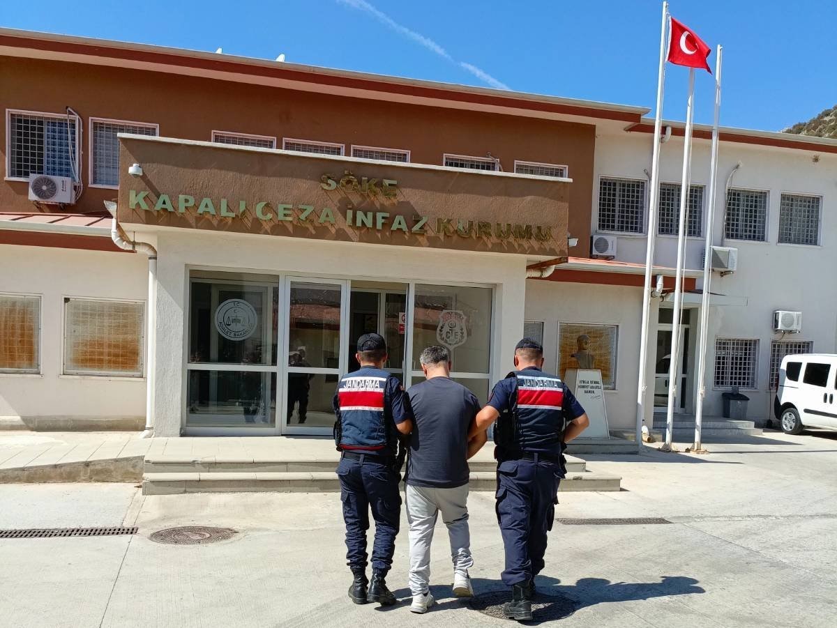 12 Yıl Hapis Cezası Olan Kaçakçı Yakalandı
