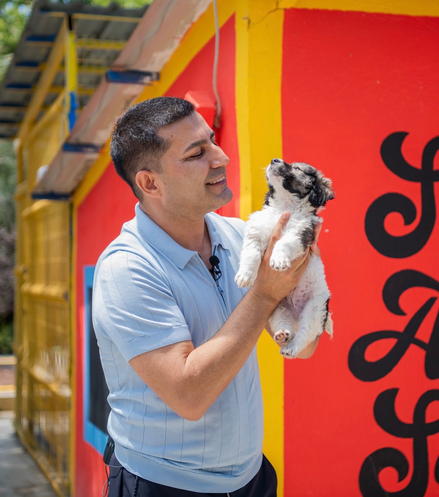 Kuşadası'nda Minik Eller Hayvanları Sevdi