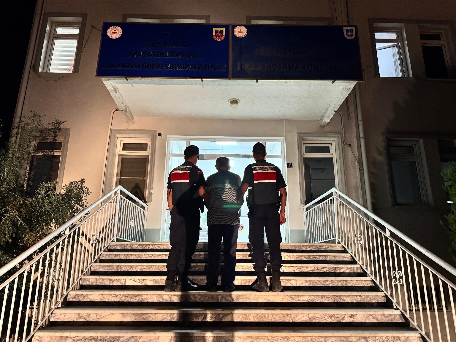 Söke'de Sahte Kimlikle Yakalanan Şüpheli Cezaevine Gönderildi