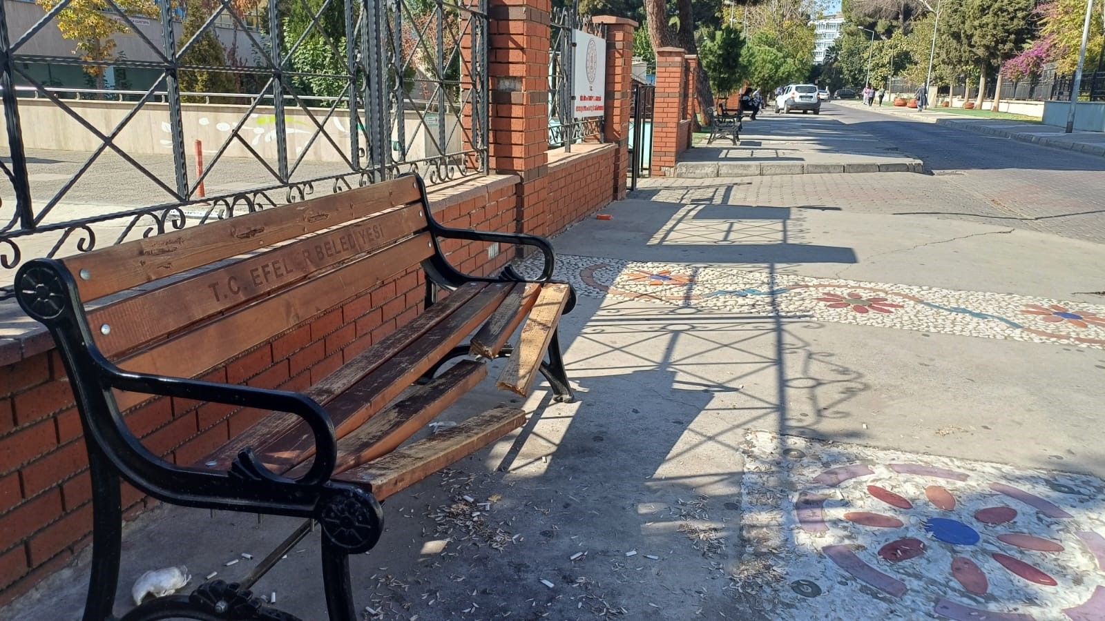 Kamu malına zarar veren şahıslar aranıyor