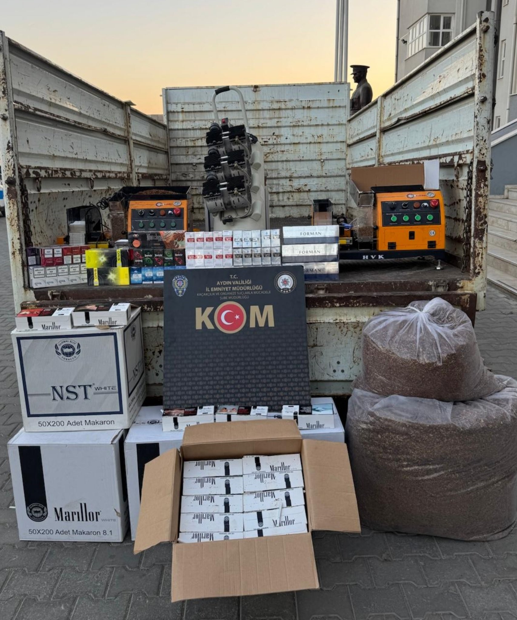 Aydın'da 65 kilo kıyılmış tütün ele geçirildi