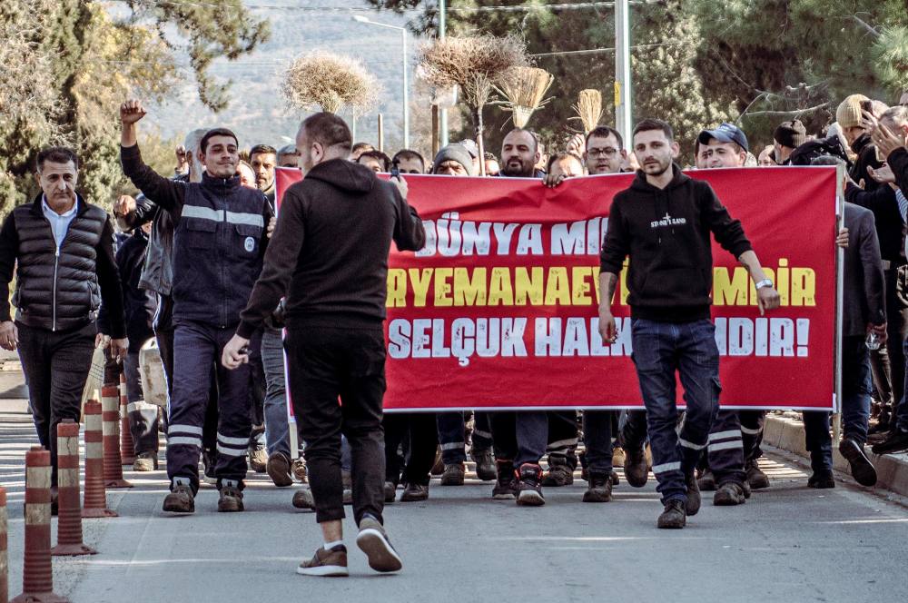 Başkan Ömer Günel’den Meryem Ana Evi otoparkı nöbetine destek ziyareti