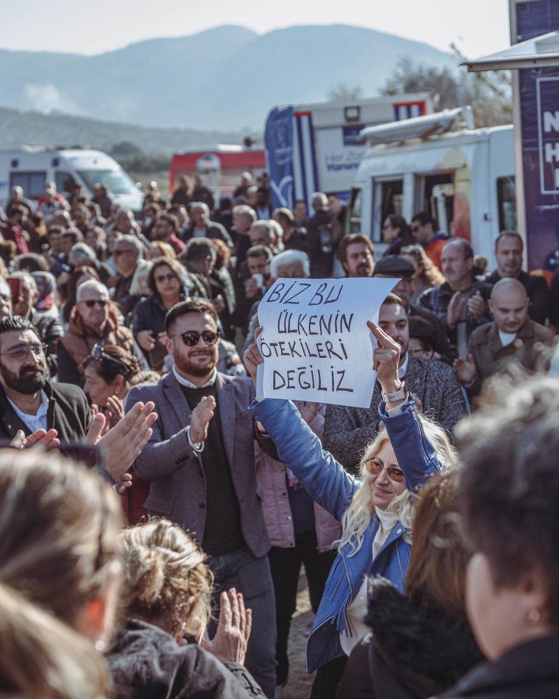 Başkan Ömer Günel’den Meryem Ana Evi otoparkı nöbetine destek ziyareti