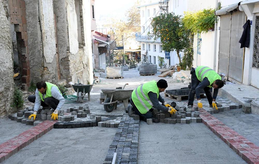 Değirmendere ve Davutlar’a 9 bin metrekare yeni yol kazandırıldı