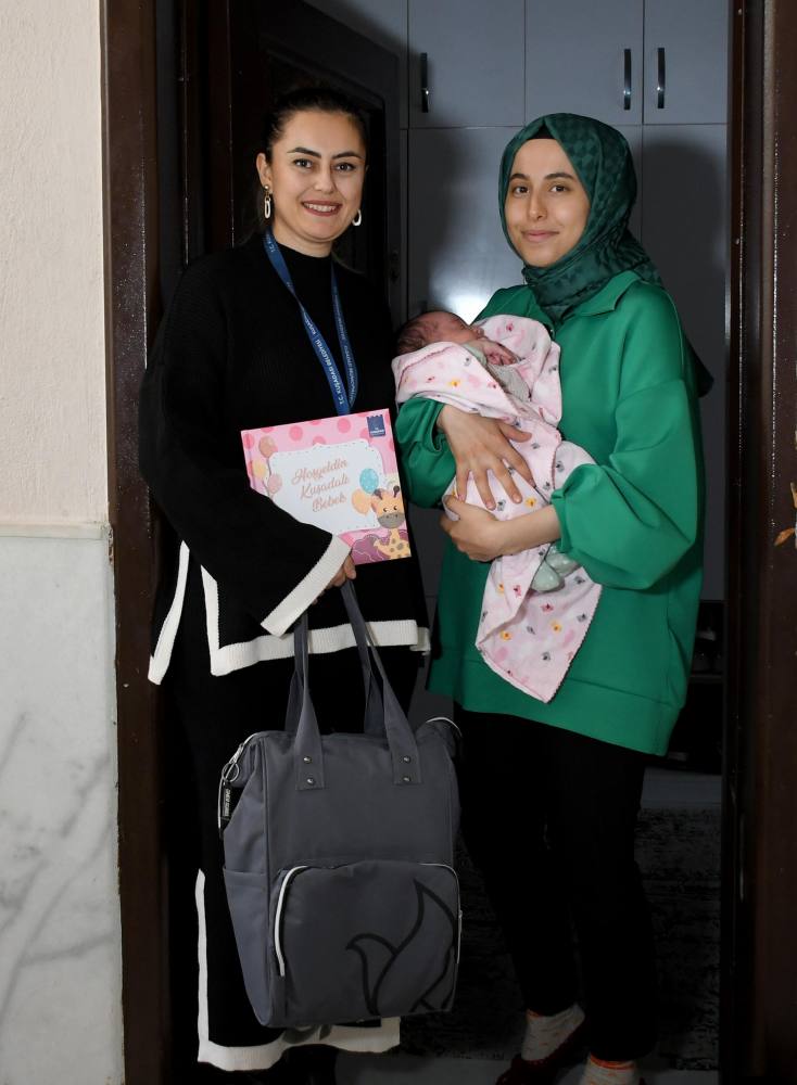 Kuşadası Belediyesi, 11 ayda 330 bebeğe ‘Hoş Geldin’ dedi