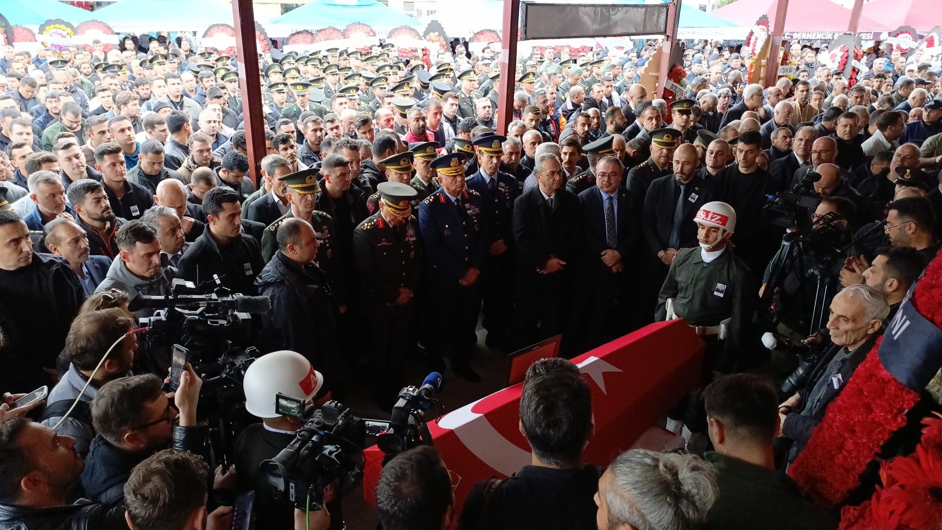 Aydın şehidini uğurladı