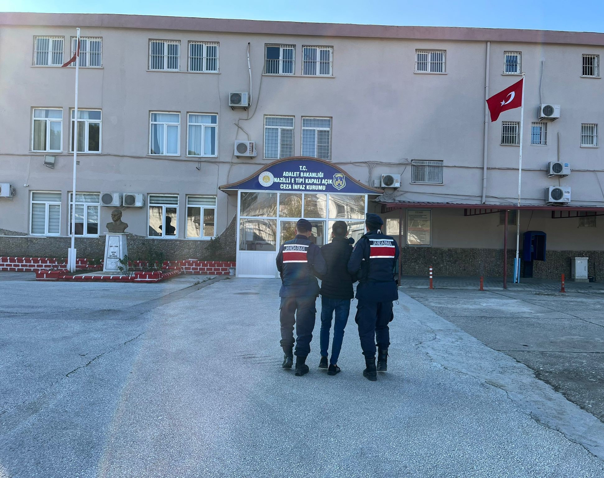 Kasten öldürme suçundan aranan şahıs Nazilli'de yakalandı