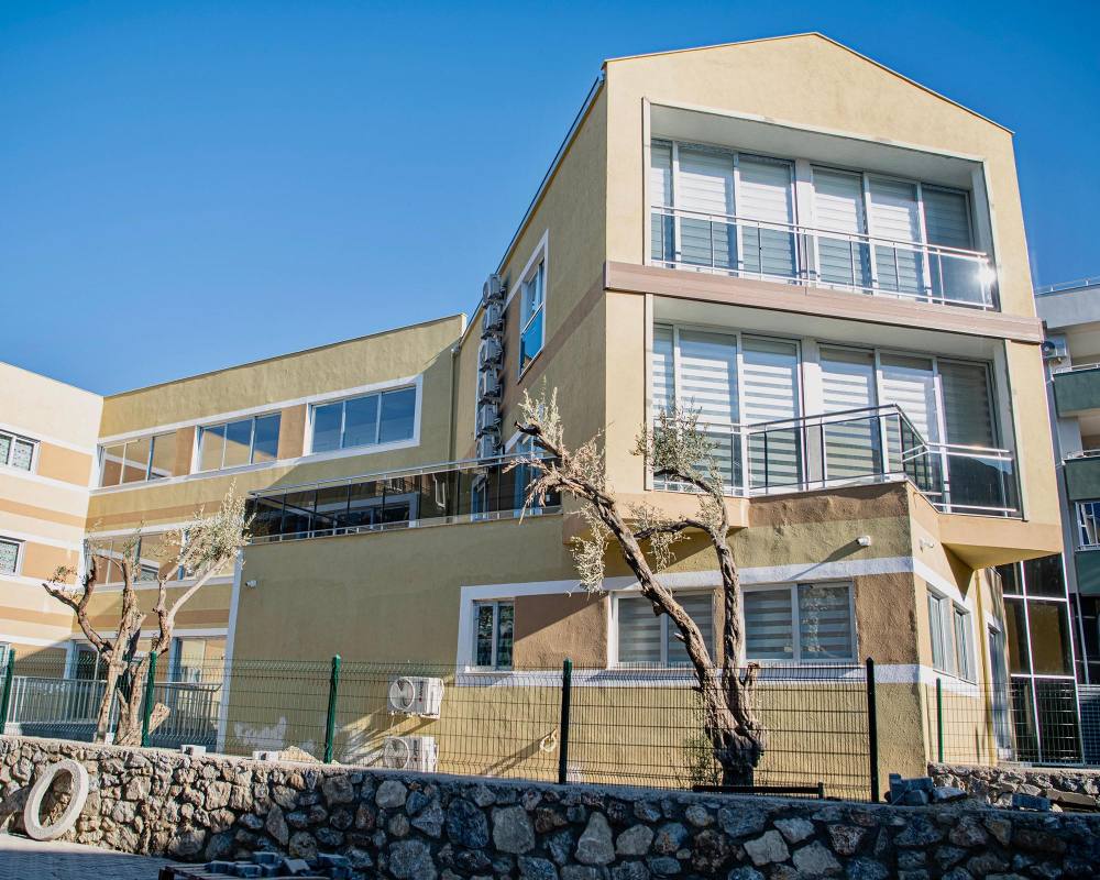 Kuşadası Belediyesi Çocuk Gelişim Merkezi ve Kadın Danışma Merkezi tamamlandı