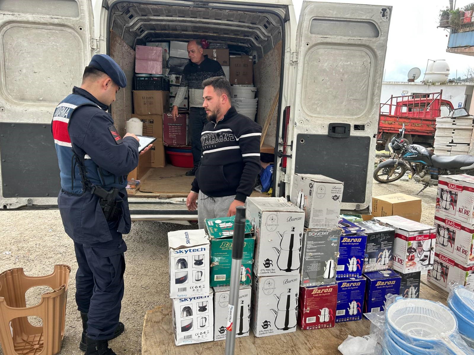 Vatandaşlar hırsızlık olaylarına karşı bilgilendirildi