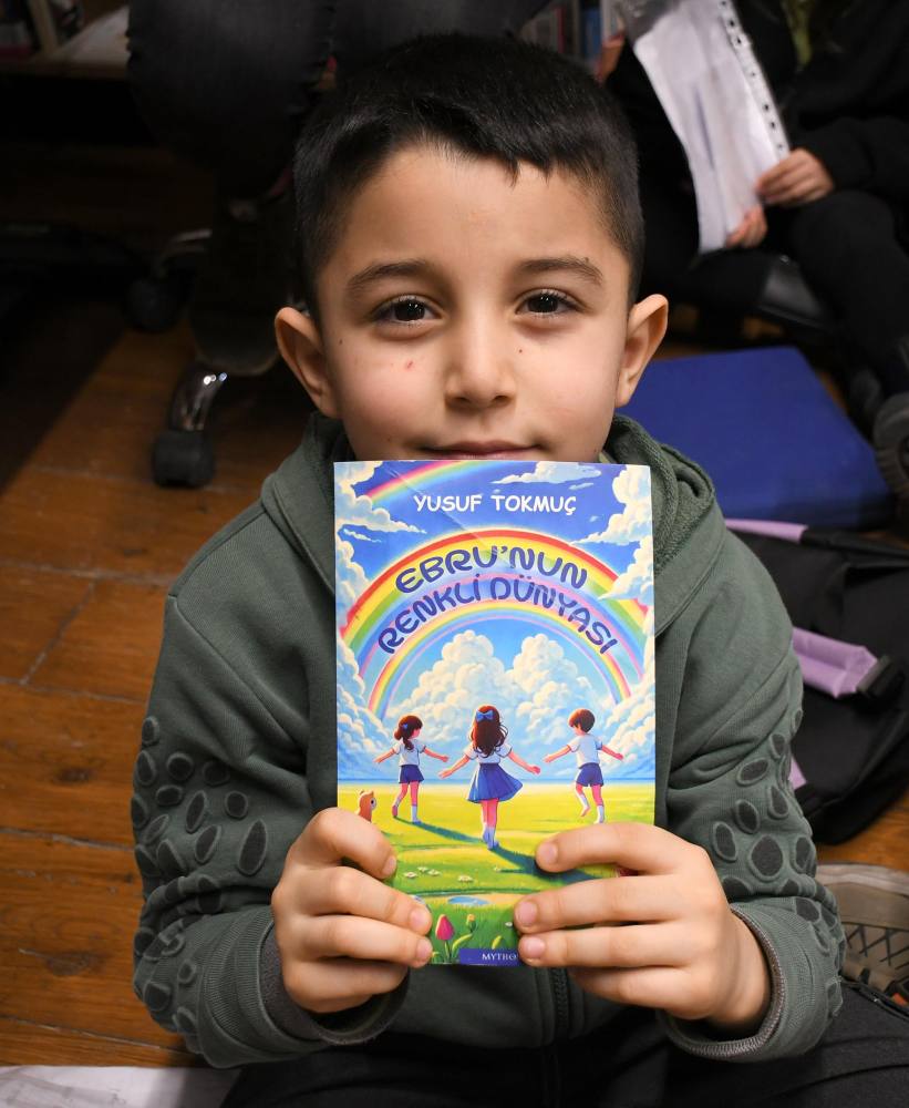 SEYAKMER’de öğrenciler ‘Ebru’nun Renkli Dünyası’ ile tanıştı