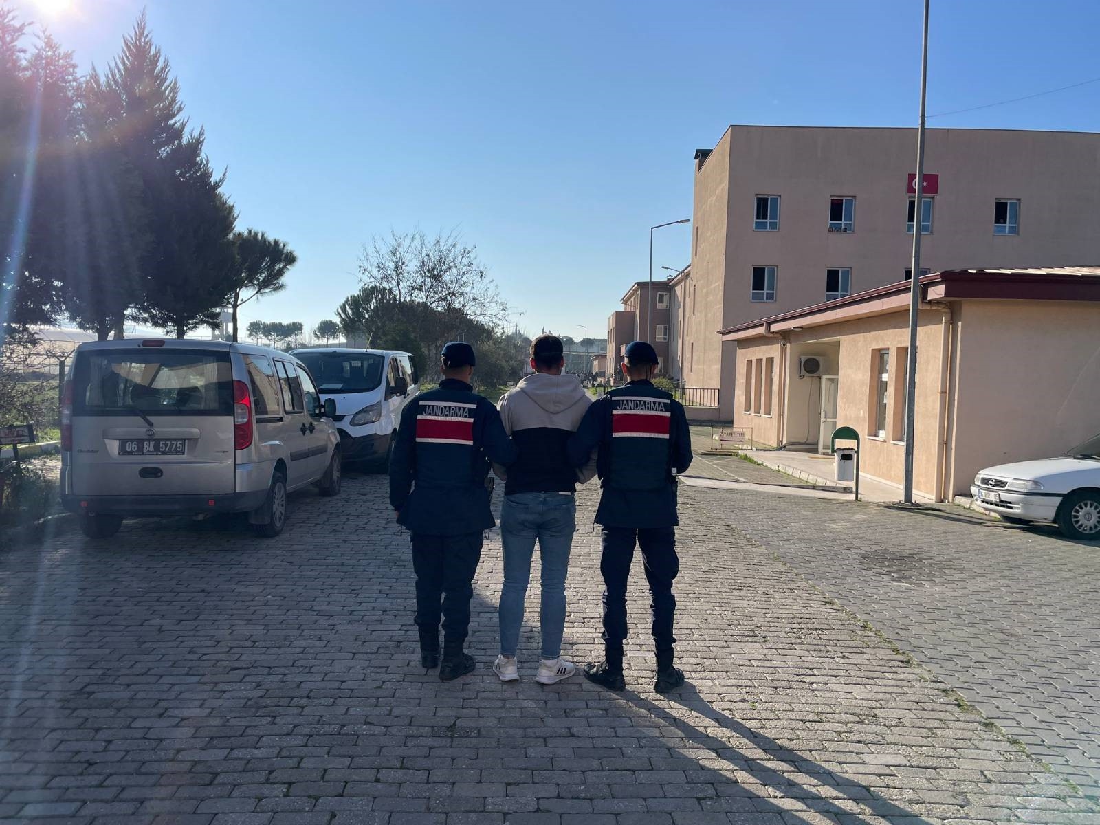 Aydın’da çeşitli suçlardan aranan 32 kişi yakalandı