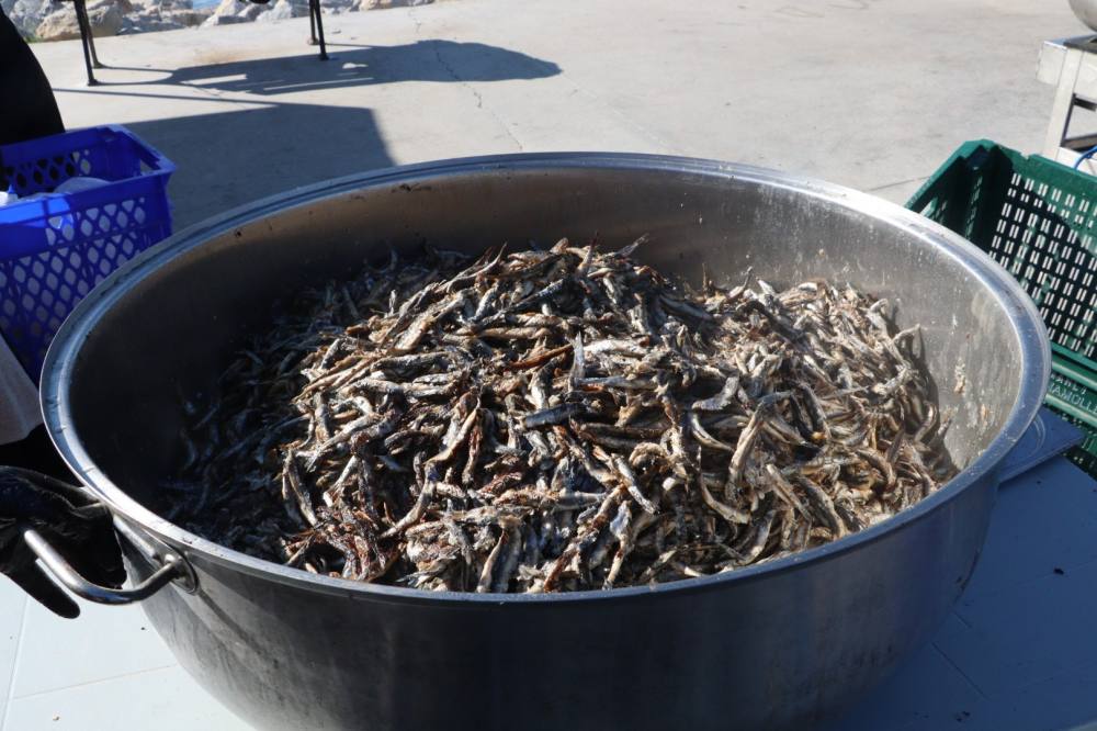 Kuşadası'nda Karadeniz rüzgarı esti