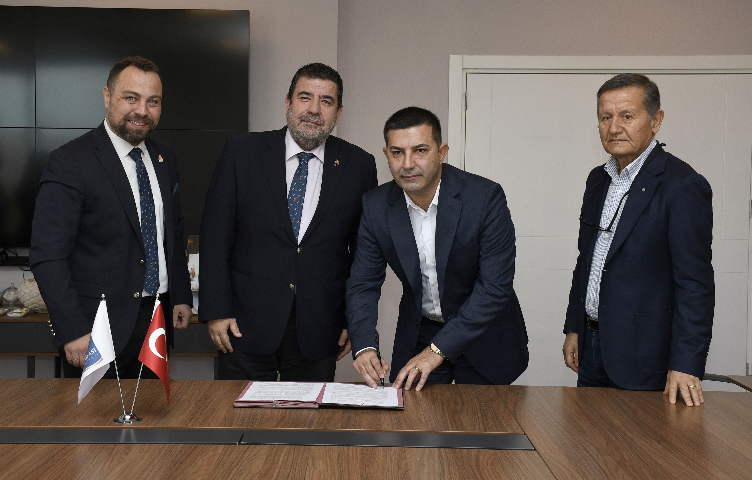 Başkan Ömer Günel: Güçlü kadın, güçlü toplum