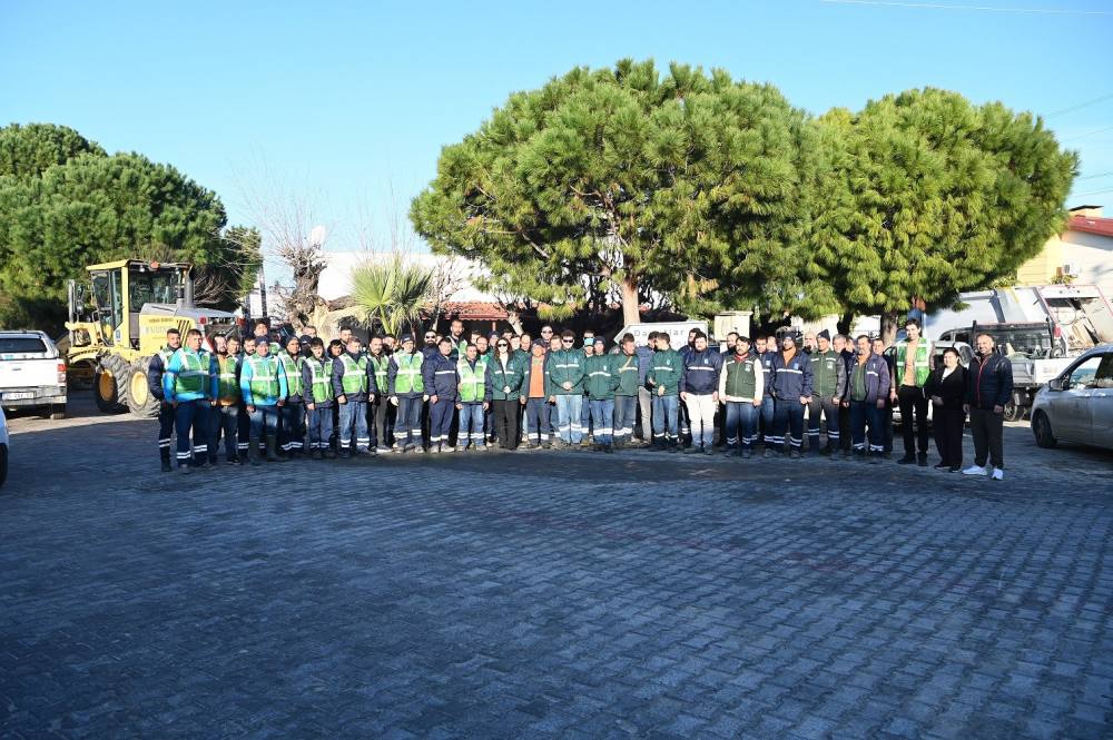 Kuşadası'nda tüm mahallelere eşit ve kaliteli hizmet gidiyor