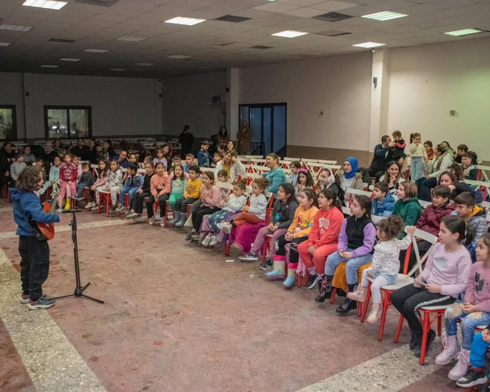 Kuşadalı çocuklar ara tatili eğlenerek geçirdi