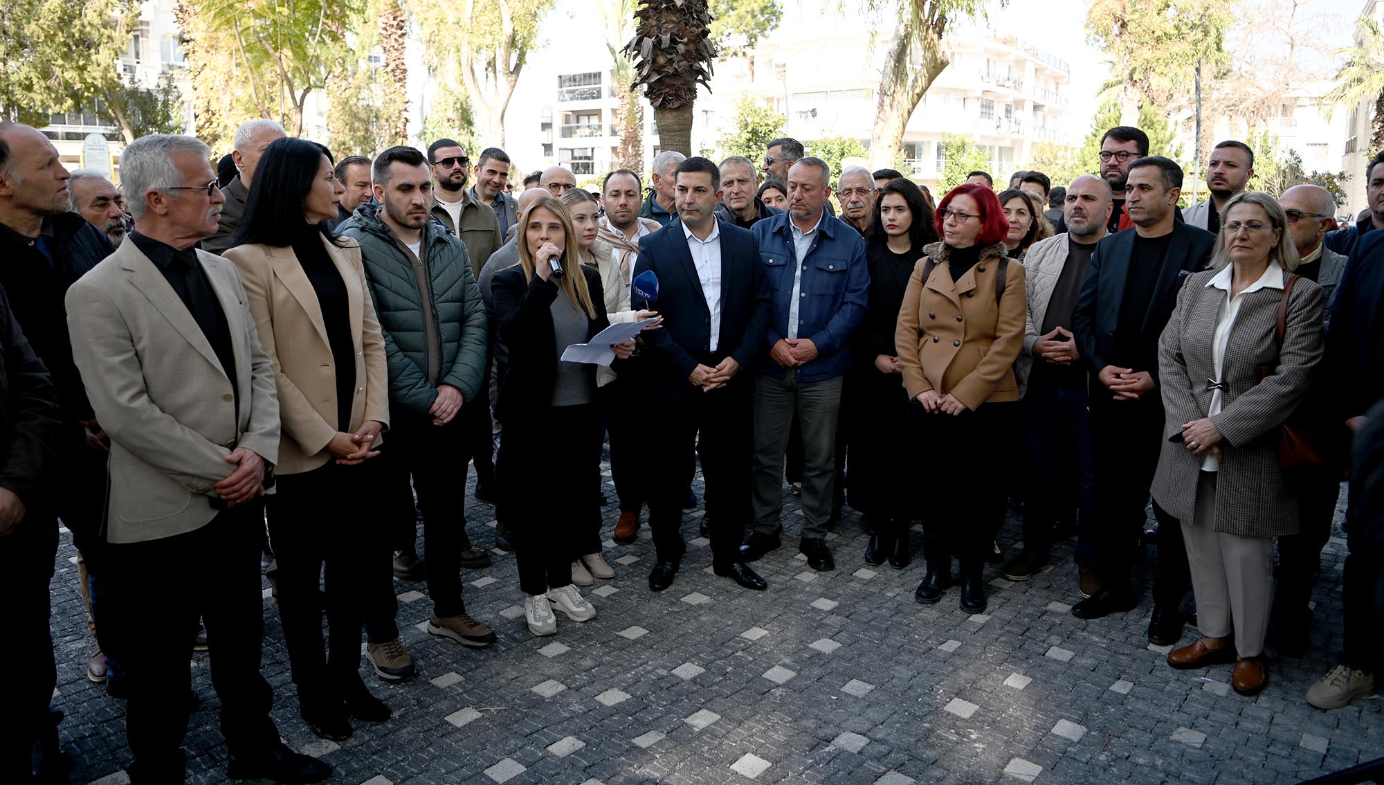 Davutlar Muhtarından Başkan Ömer Günel’e eğitime destek teşekkürü