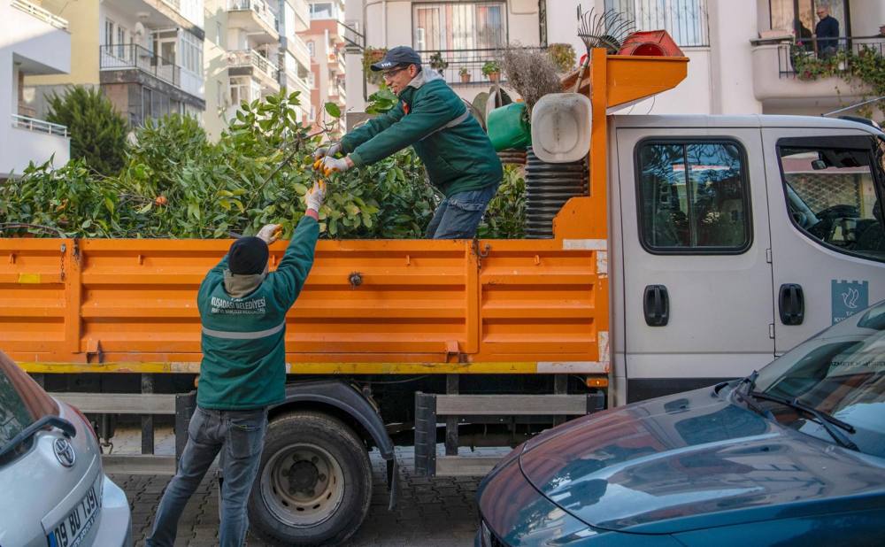 Kuşadası Belediyesi kent için durmaksızın çalışıyor