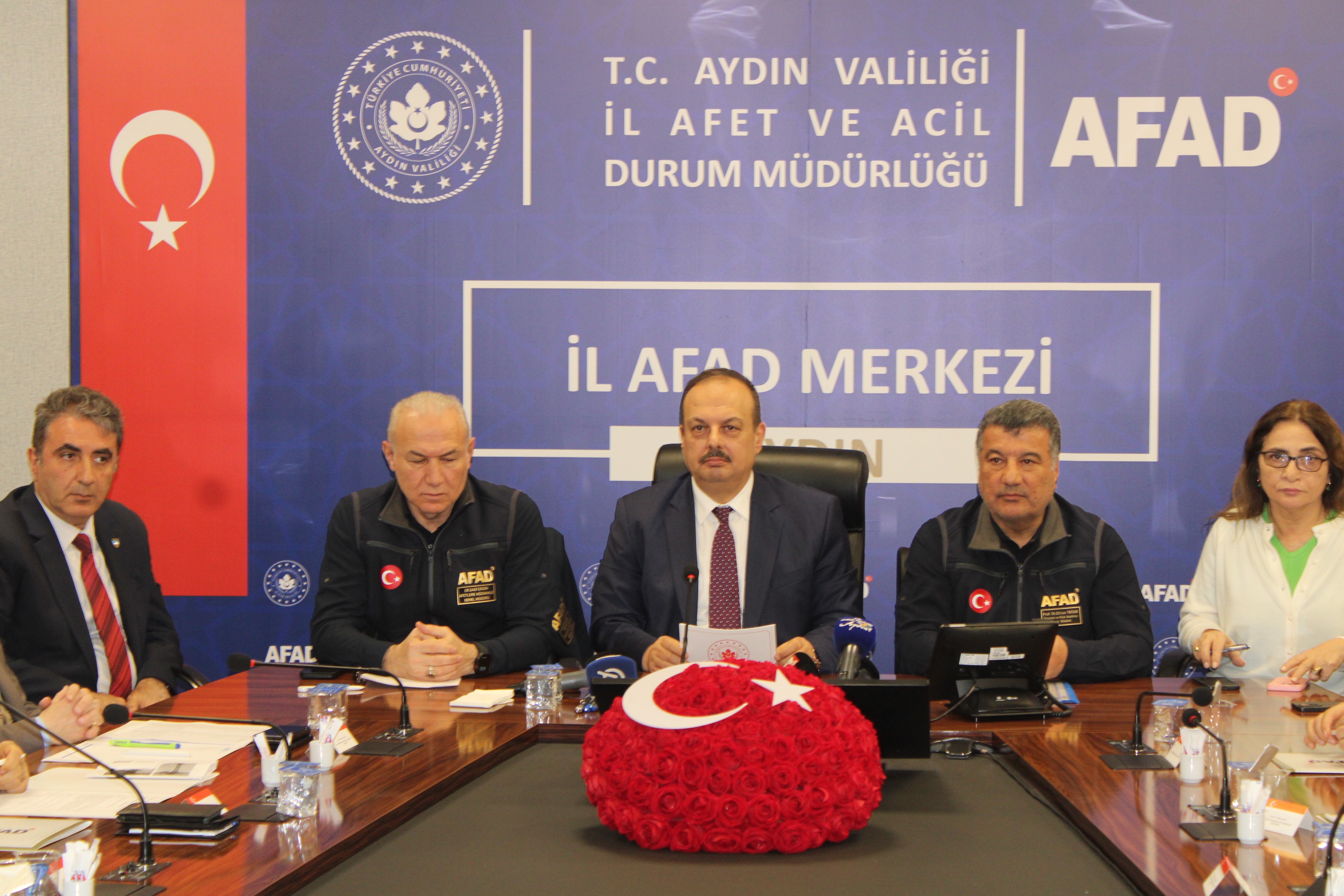 Vali Canbolat: Tsunami tahliye planı haritaları oluşturuldu