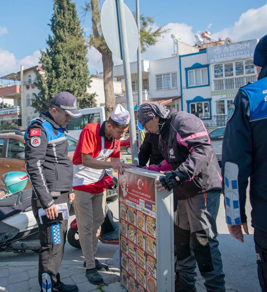 Kuşadası Belediyesi Zabıta Müdürlüğü işgaliyeye tolerans göstermiyor