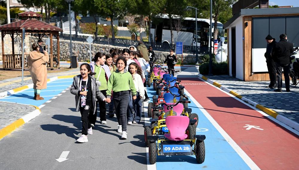 Kuşadası'ndaki trafik ve eğitim parkı 2,5 ayda 1738 öğrenciyi ağırladı