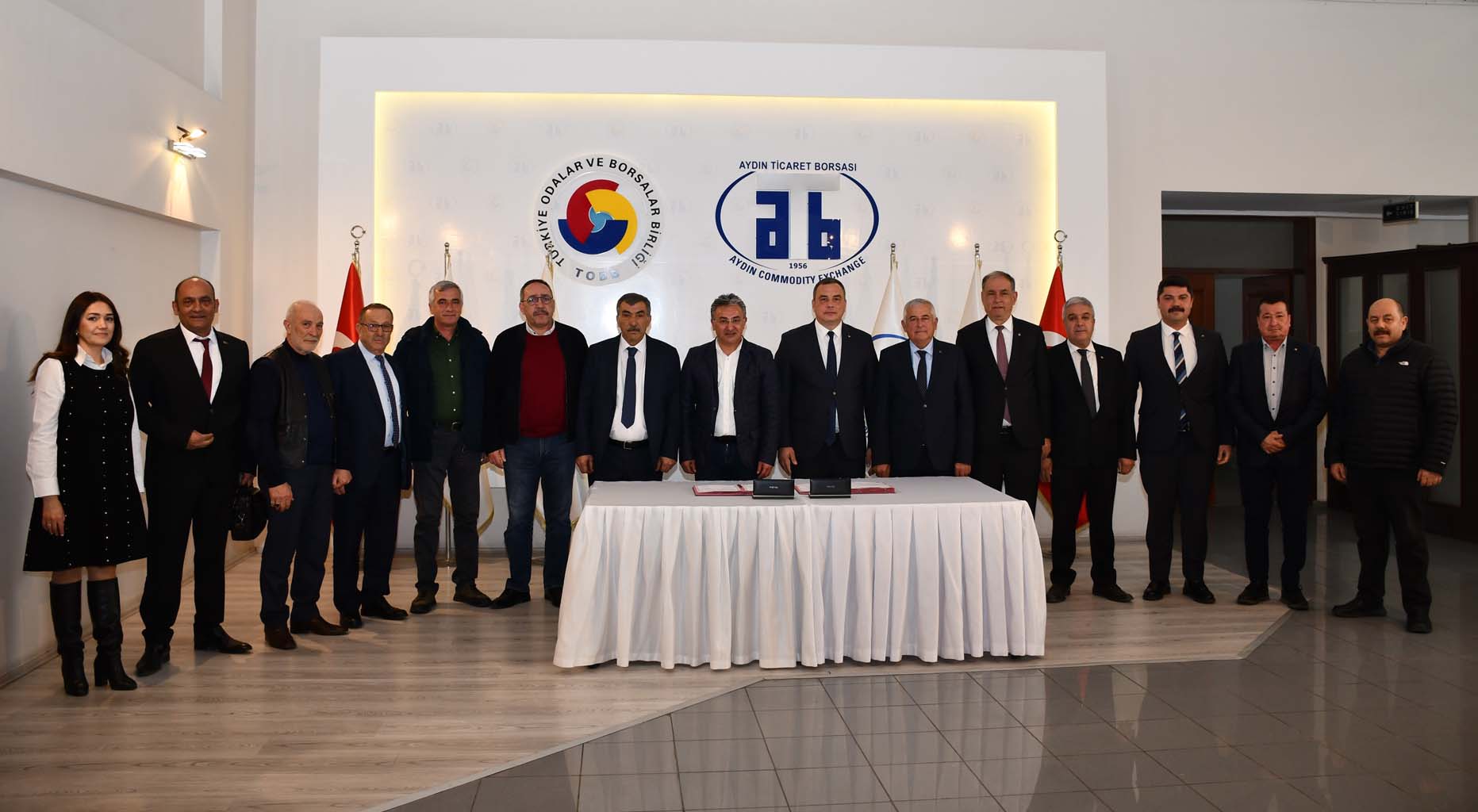 Aydın'da ‘Kardeş Borsa' için imzalar atıldı