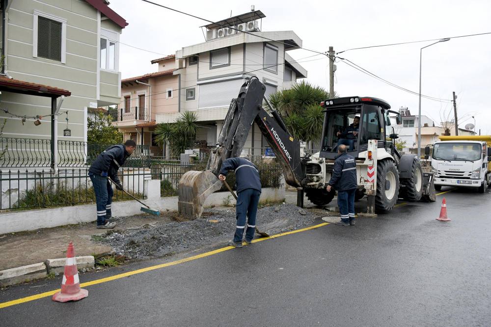 Temizlik ve hizmet seferliği Kadıkalesi Mahallesi ile sürdü