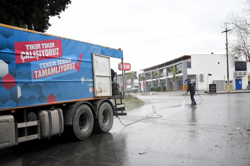 Temizlik ve hizmet seferliği Kadıkalesi Mahallesi ile sürdü