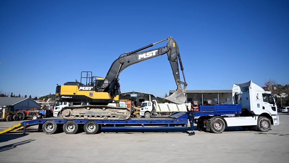 Kuşadası Belediyesi öz kaynakları ile hizmet üretiyor