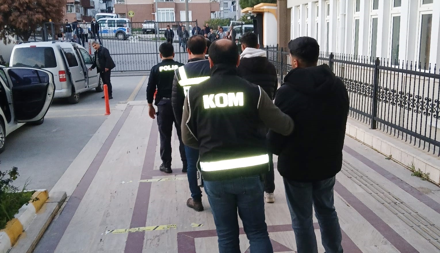 Aydın'da silahlı saldırıya karışan 3 şüpheli tutuklandı