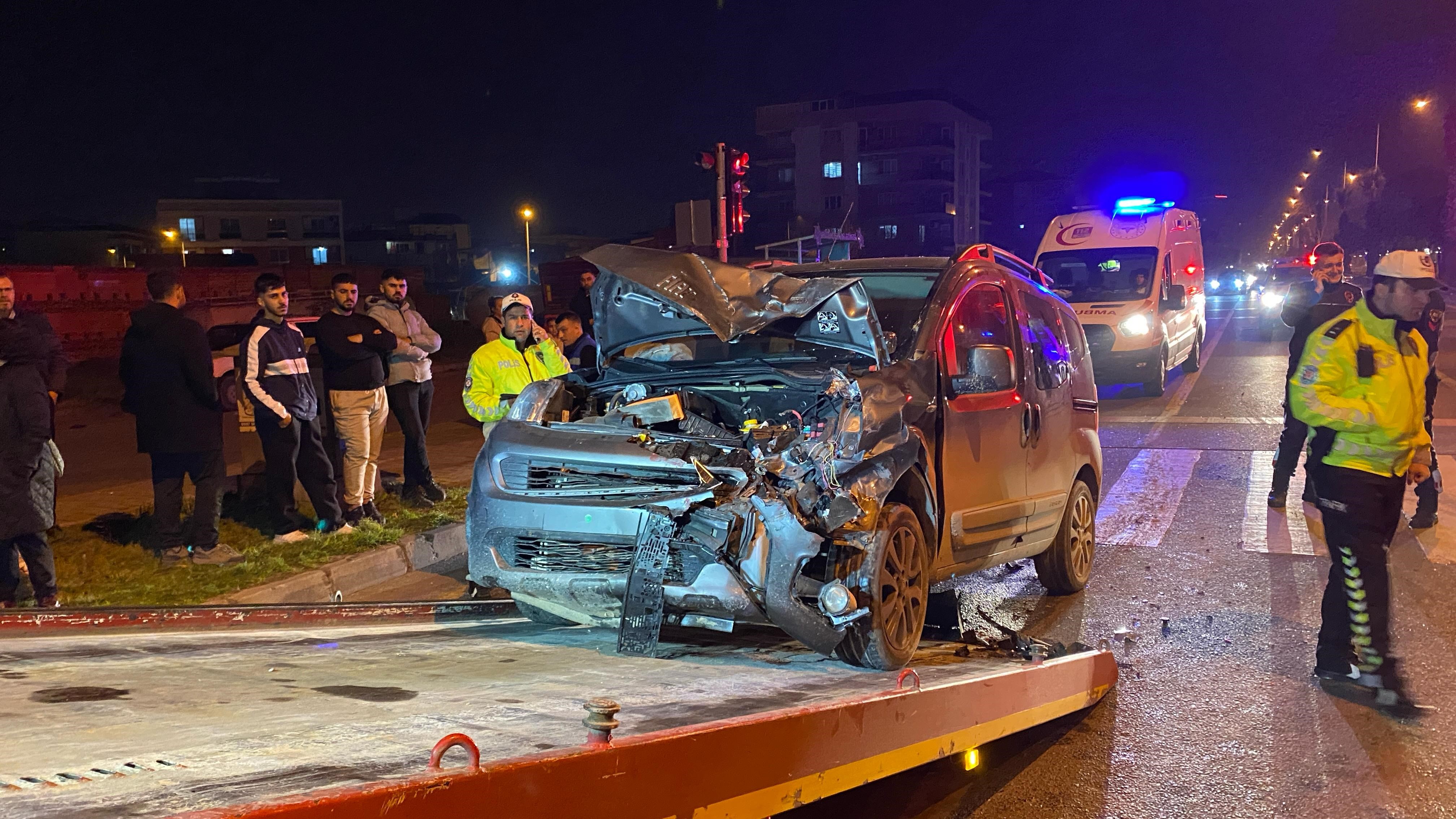 Aydın'da trafik kazası: 3 yaralı
