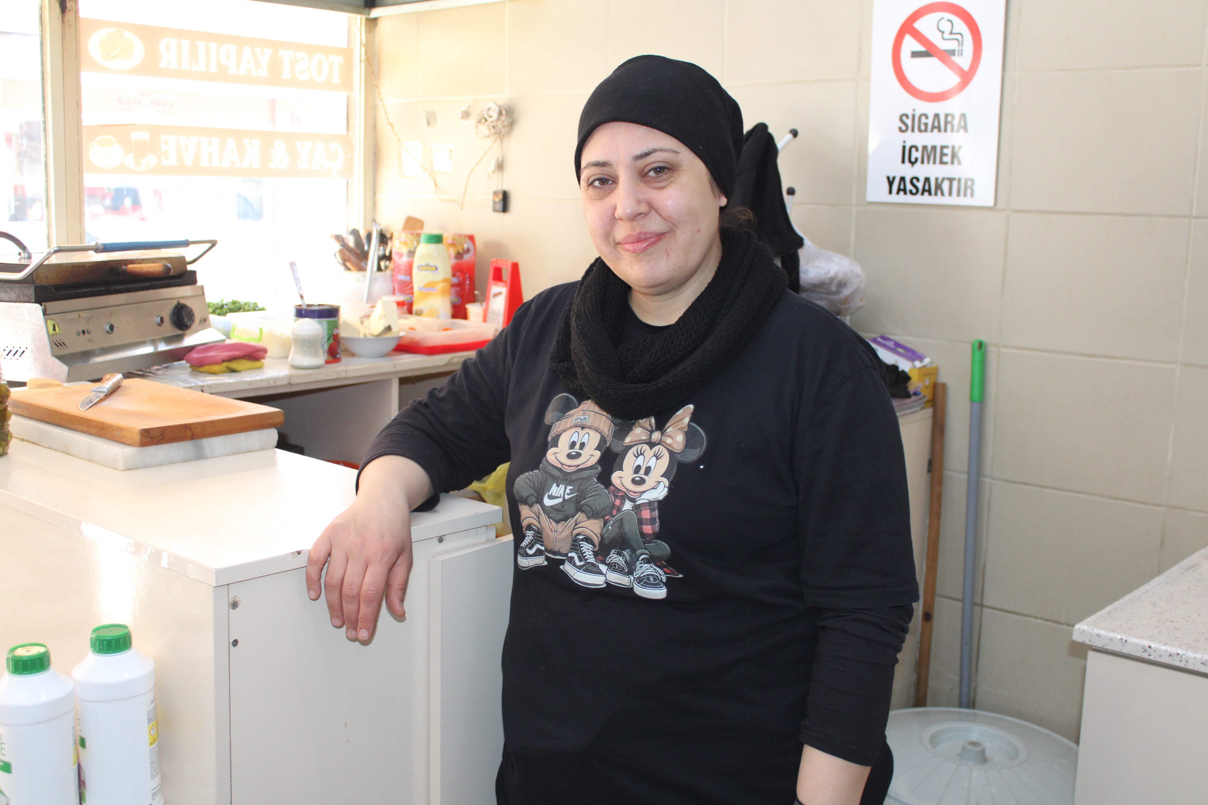 Mahallenin 'Seher ablası', 11 yıldır eşinin en büyük destekçisi oldu