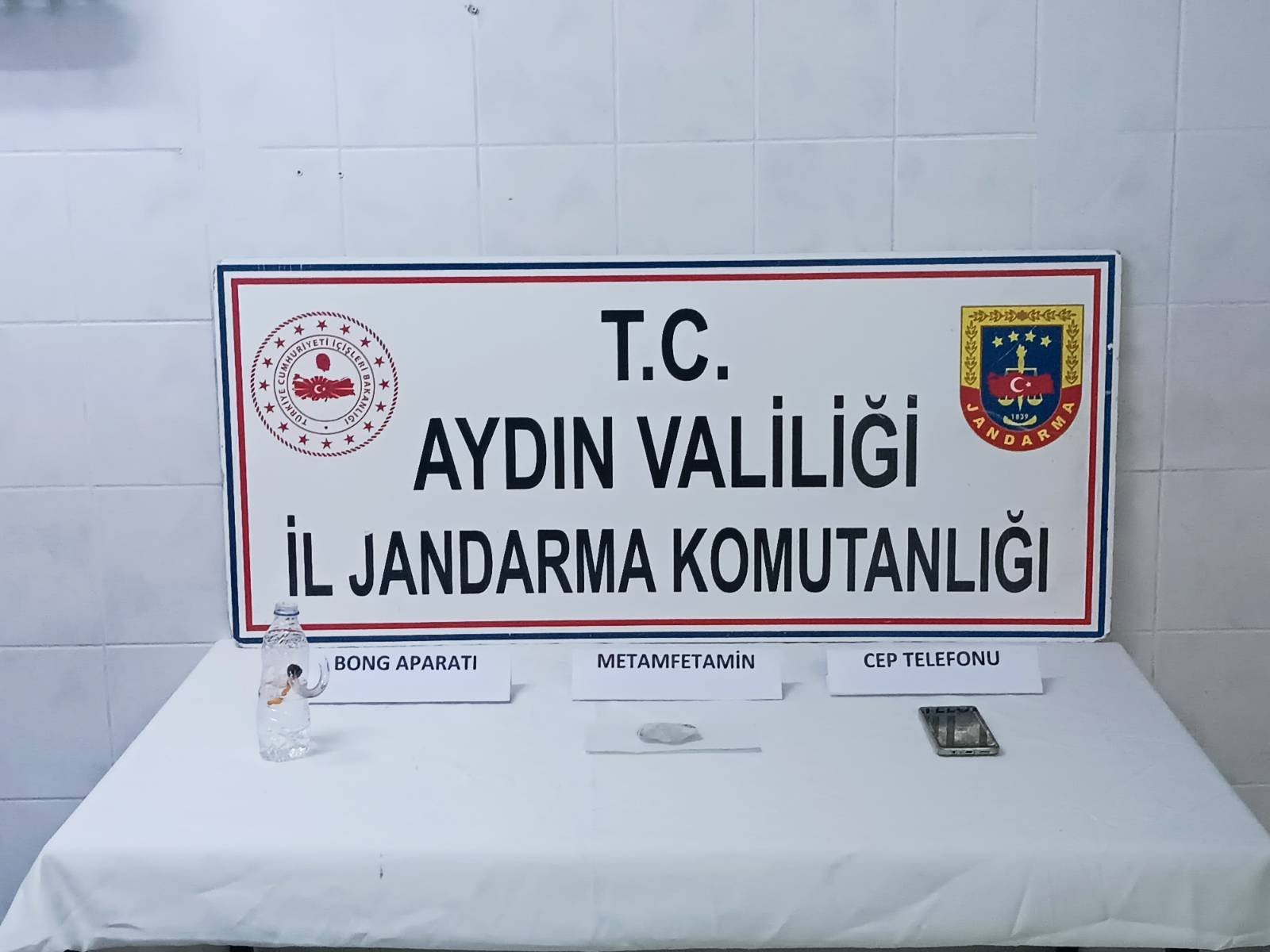 Jandarma uyuşturucuya geçit vermiyor