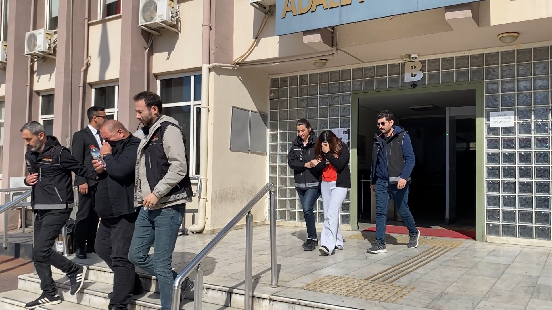 Yeşil reçete operasyonunda 3 kişi tutuklandı
