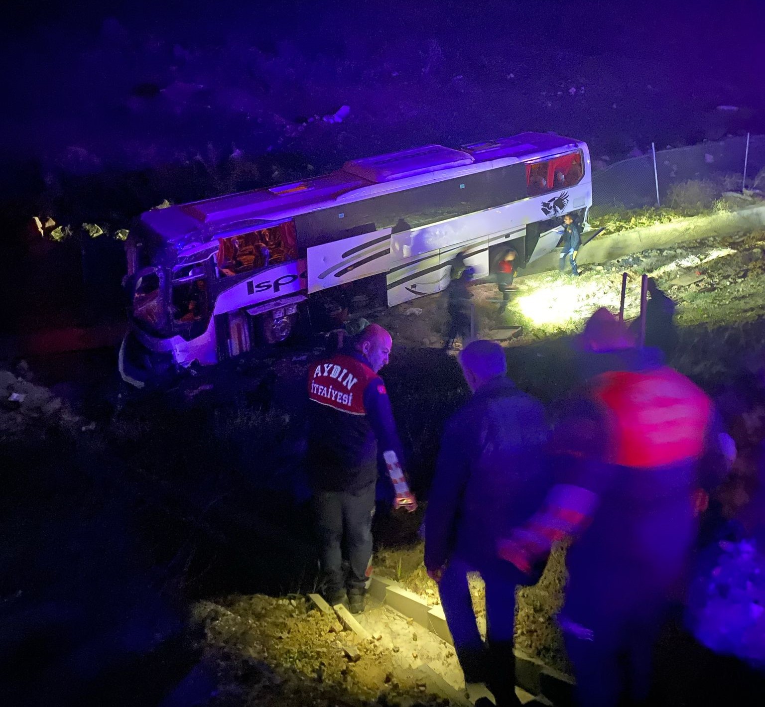 Aydın'da otobüs kazası: 1 ölü, 32 yaralı