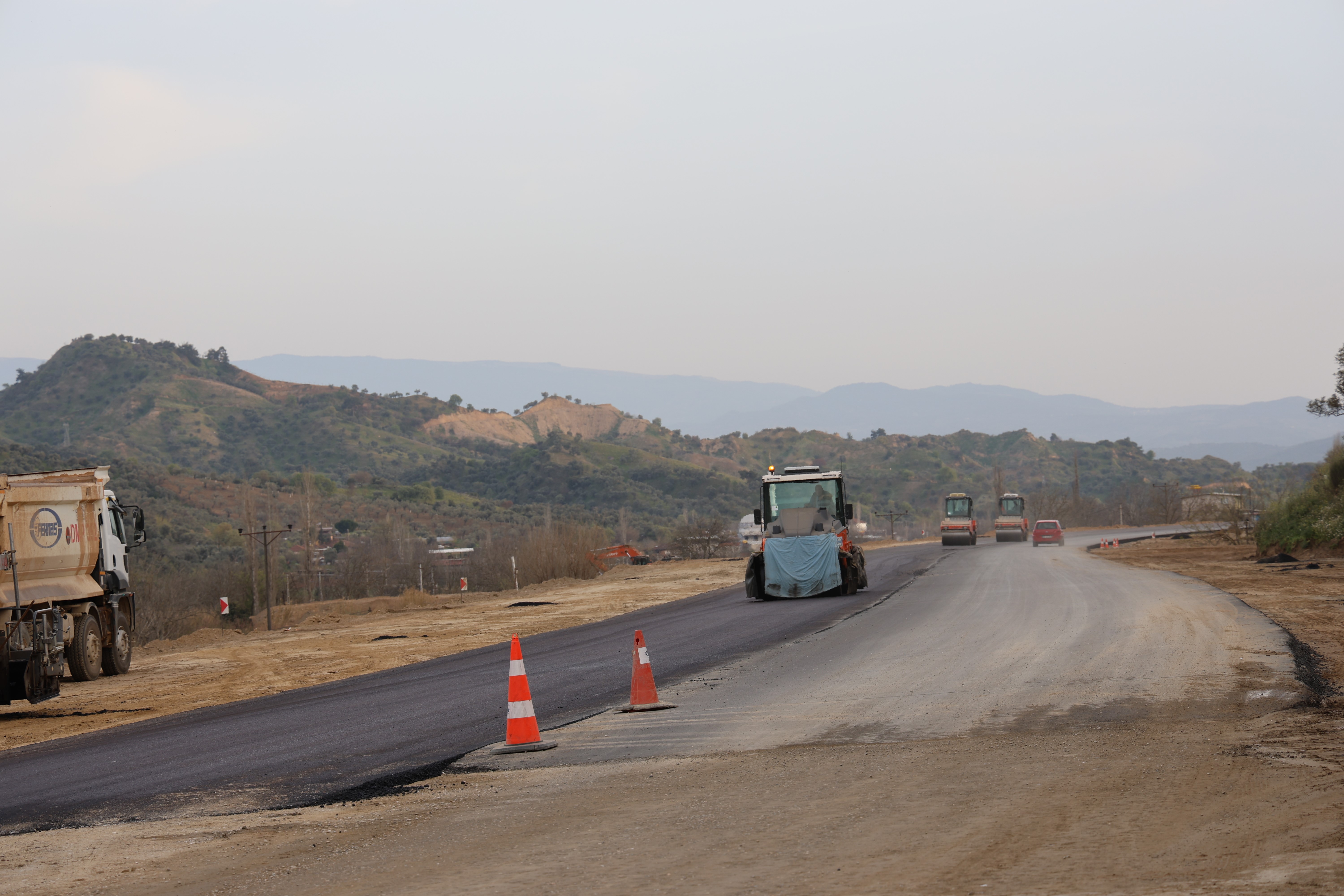 Köşk-Ödemiş bağlantı yolunun ilk etap çalışmaları başladı