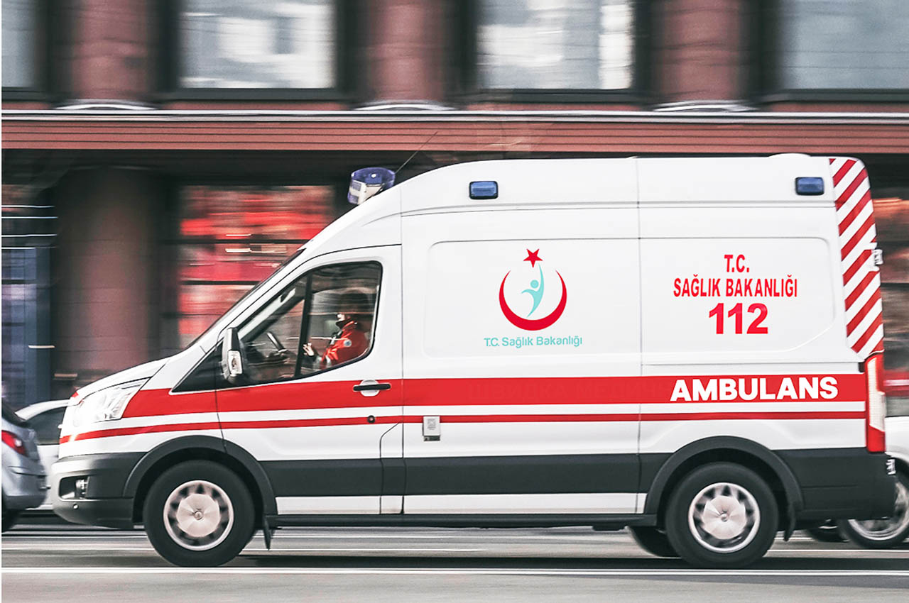Ticari aracın çarptığı yaşlı adam hayatını kaybetti