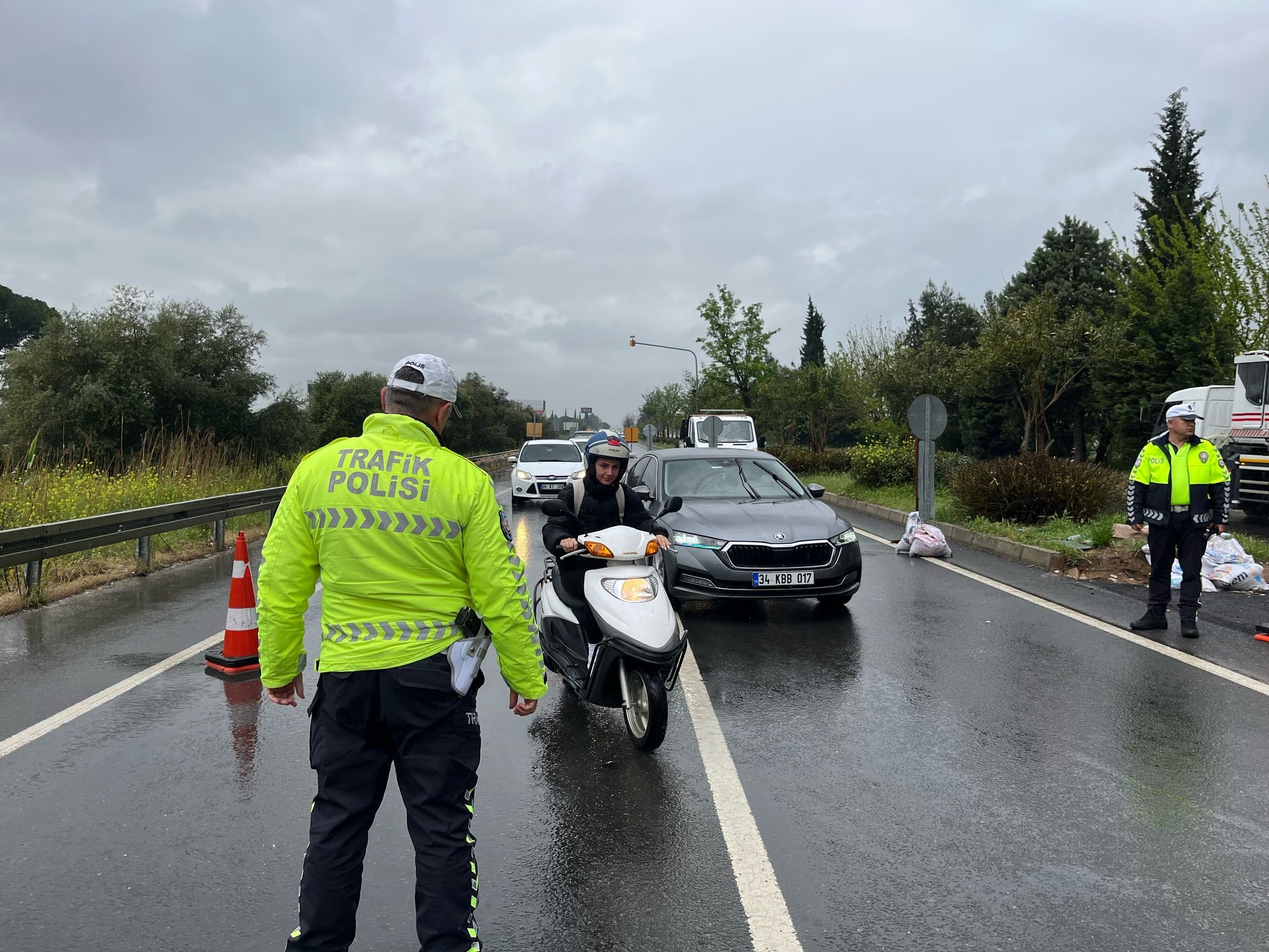 Aydın'da kavşak çalışması nedeniyle trafik akışı tek şeride düştü
