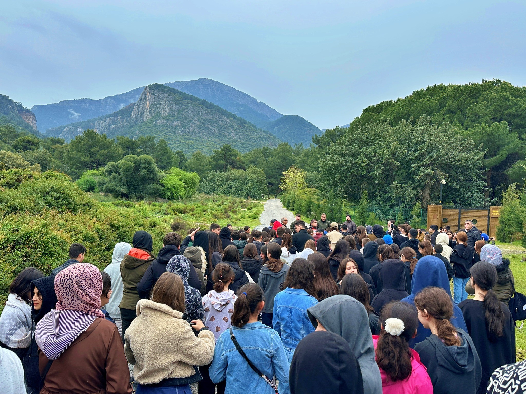 Milli Park Doğa Eğitim Merkezi, ortaokul öğrencilerini ağırladı