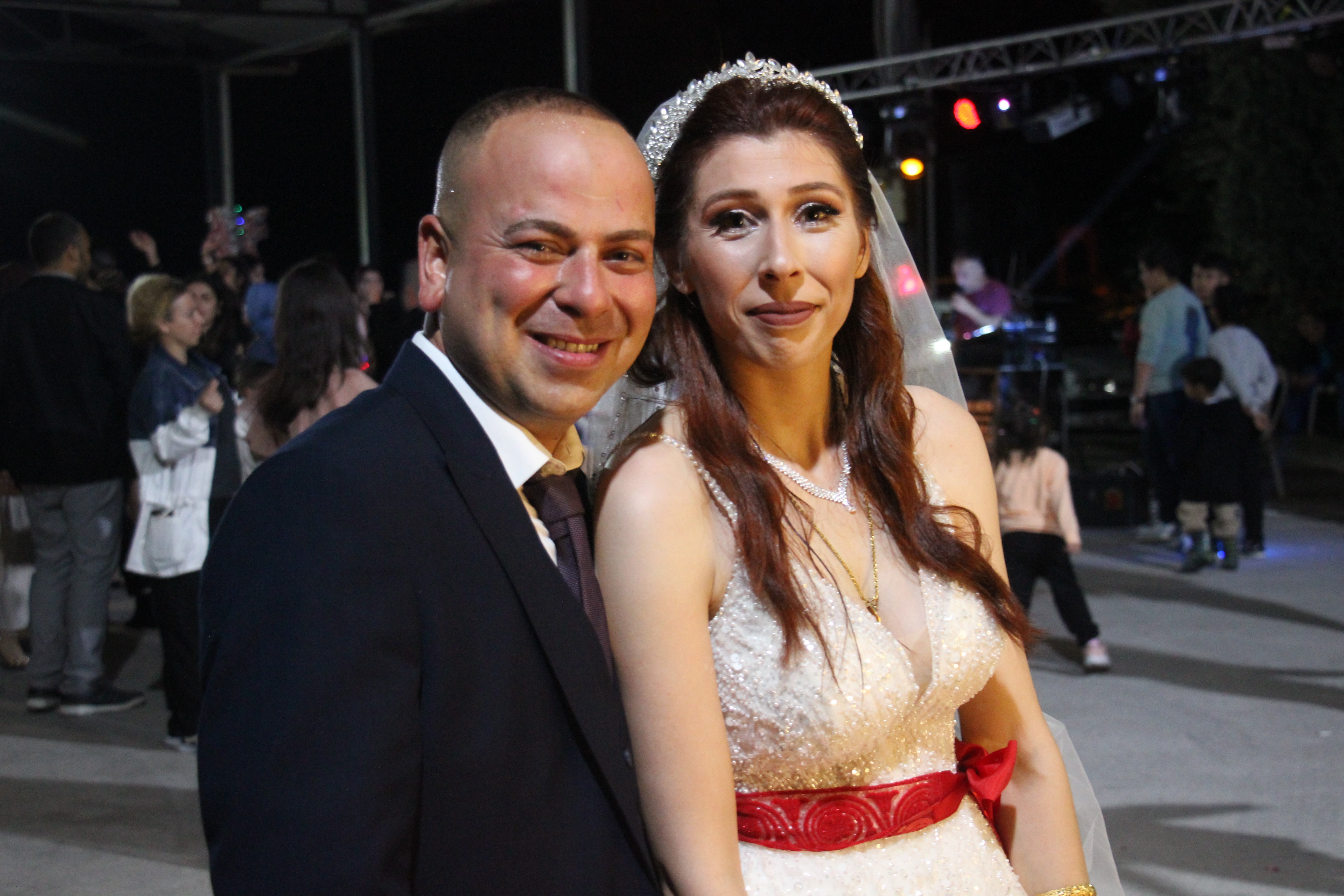 Pandemide nikahlanan çiftin düğün hayali 5 yıl sonra gerçek oldu