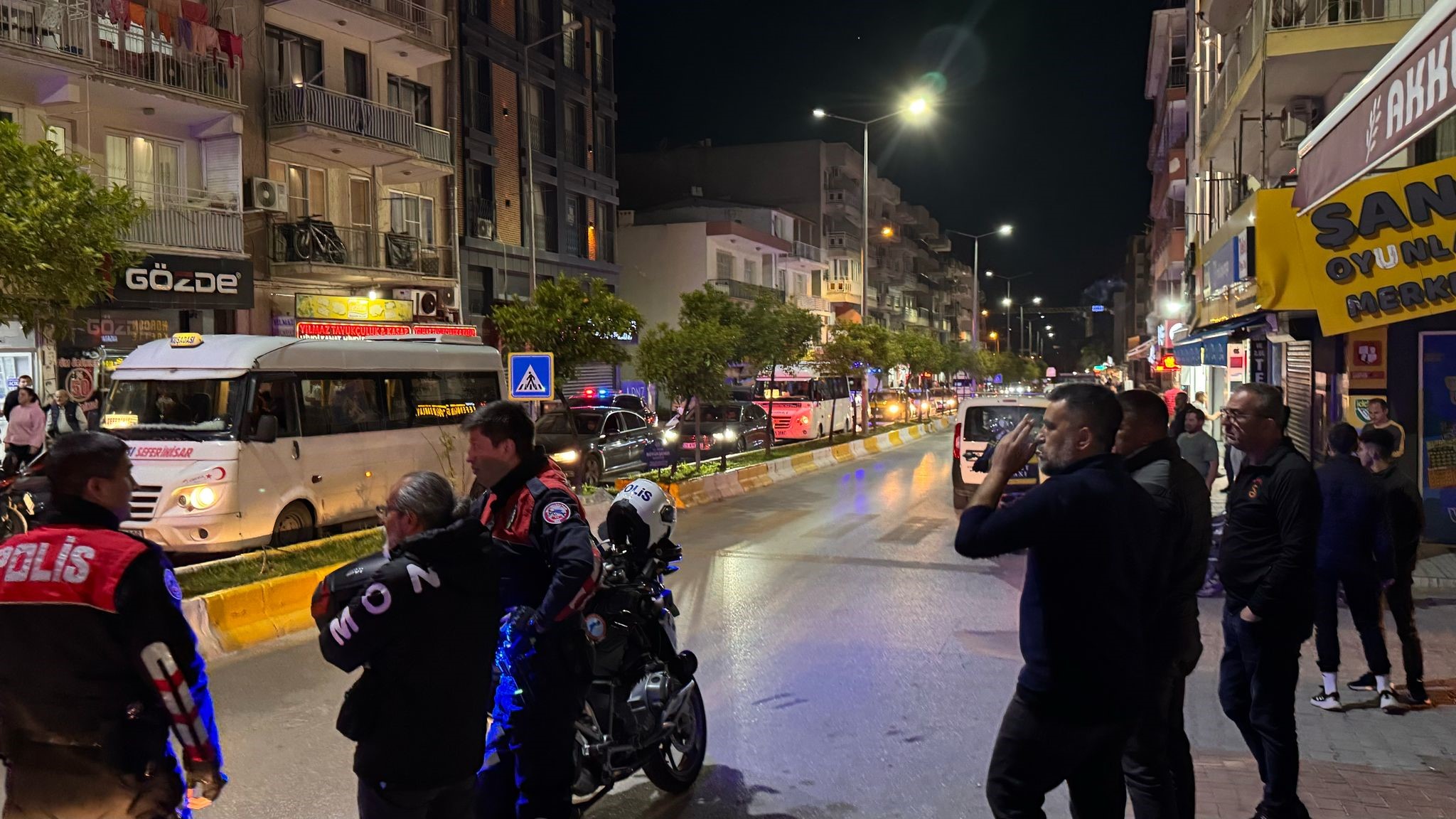 İki grup arasında sopalı kavga